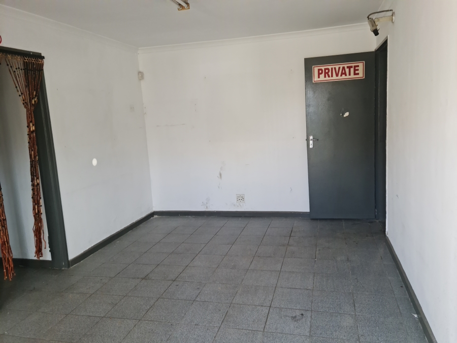 To Let commercial Property for Rent in Gants Plaza Western Cape
